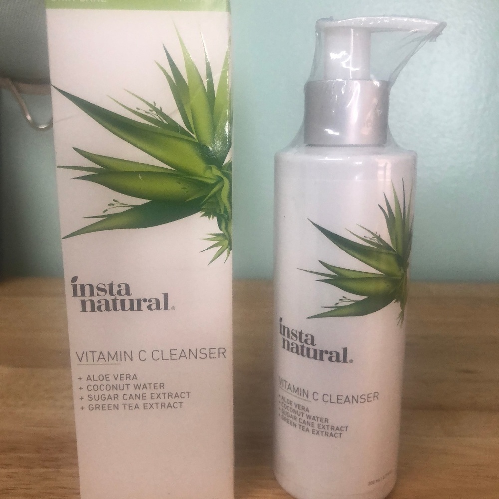 Insta Natural Cleanser